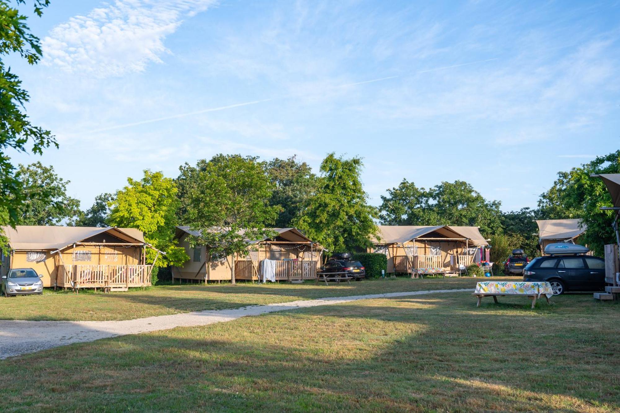 Camping Rcn La Ferme Du Latois Coëx Dış mekan fotoğraf